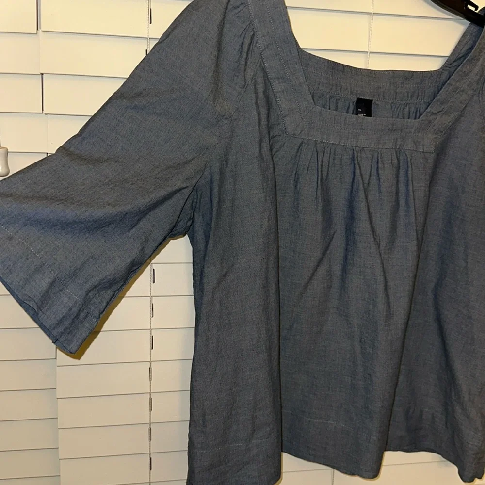 NWOT - GAP, XL, cotton lightweight chambray boatneck top. Great for hot weather. - Picture 2 of 7